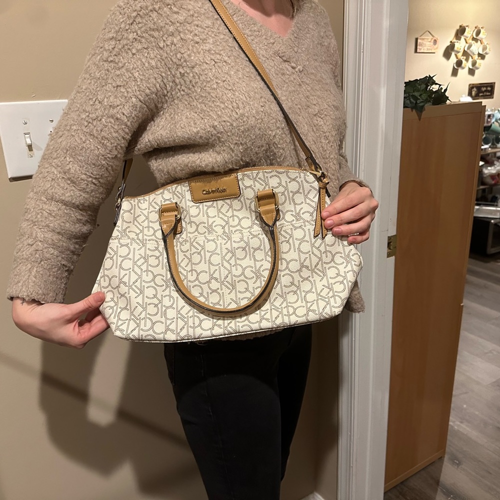 Calvin Klein crossbody